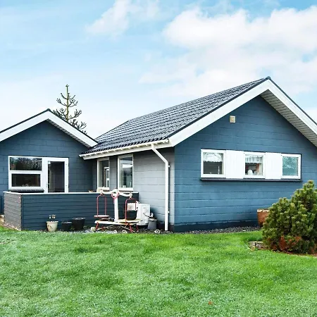 Holiday home 6 Person In Juelsminde-by Traum *